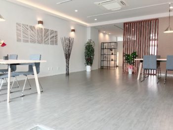 スケルトンからオシャレ空間へ　　～事務所新設～